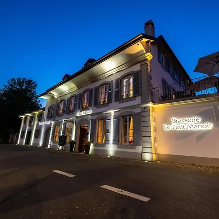 호텔 Le Petit Manoir 4*