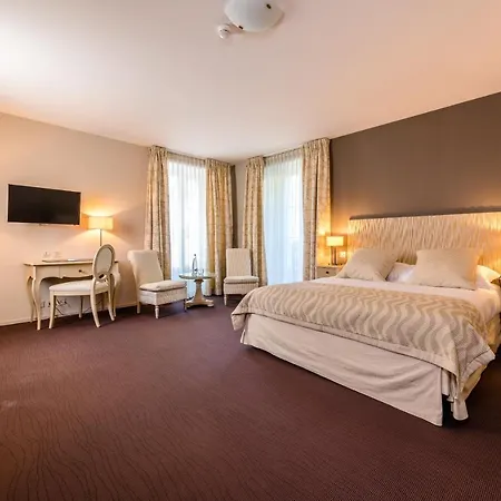 Hotel Le Petit Manoir