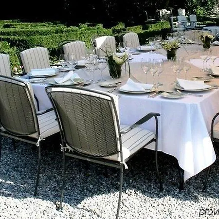 Otel Le Petit Manoir 4*
