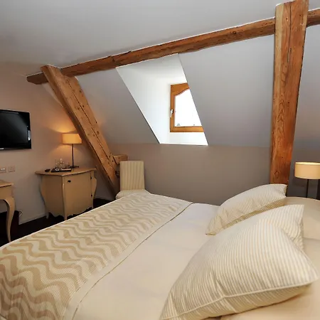 Le Petit Manoir 호텔 모르쥬