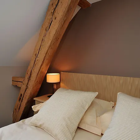 Hotel Le Petit Manoir 4*