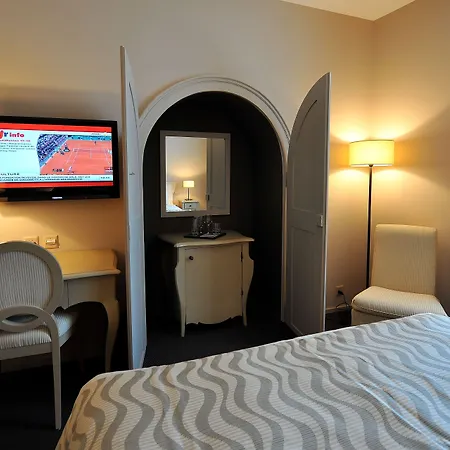 Le Petit Manoir 호텔 모르쥬