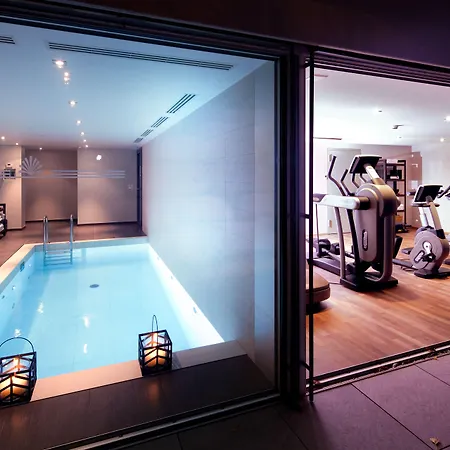 호텔 Le Petit Manoir 4*