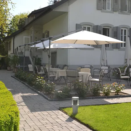 Le Petit Manoir Hotell