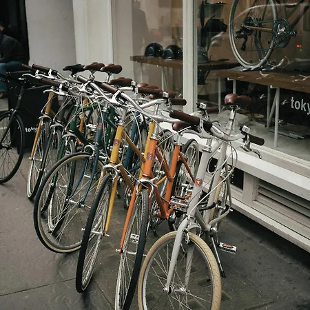 Le Petit Manoir Hotel 4*