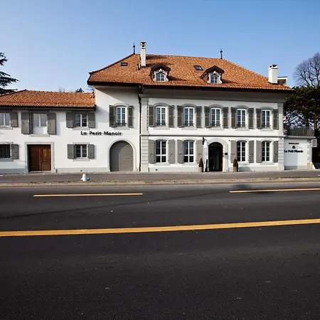 Hotel Le Petit Manoir