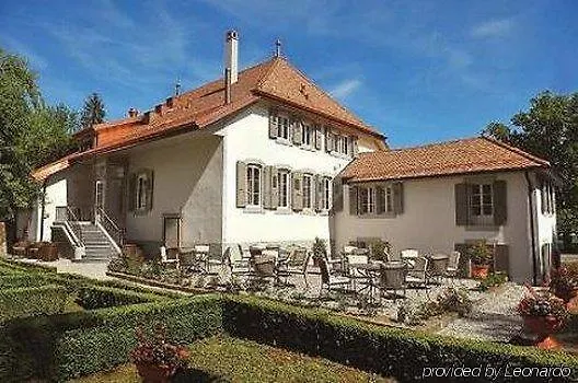 Hotel Le Petit Manoir