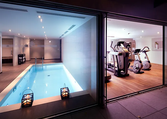 Hotell Le Petit Manoir 4*