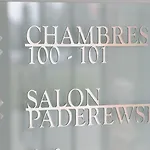 Hotel Le Petit Manoir