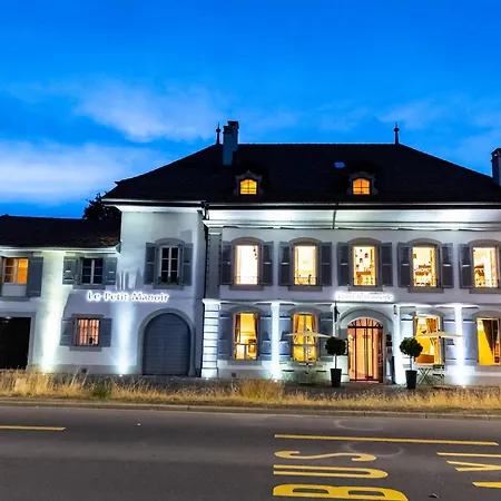 Le Petit Manoir Hotel