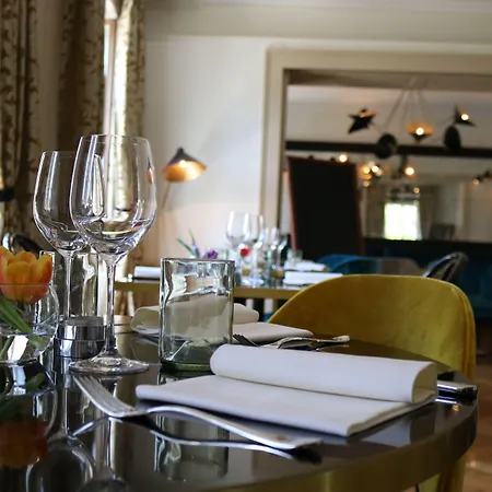 Le Petit Manoir
